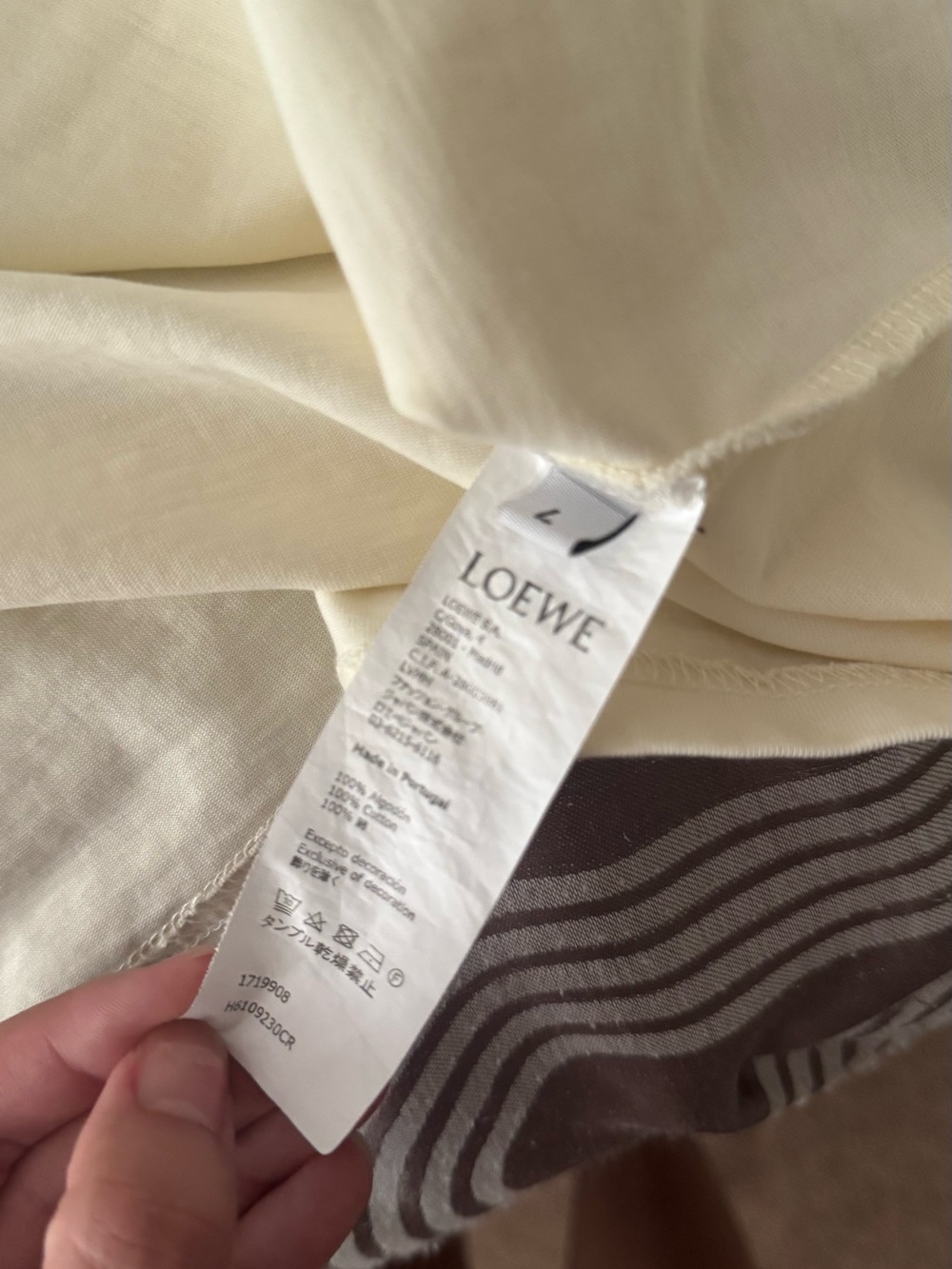 Loewe Cream T-Shirt with Brown Patch Pocket - Picture 7 of 9